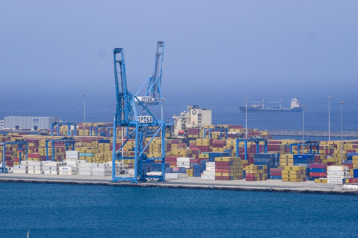 OPCSA — Operaciones Portuarias Canarias — vista 1